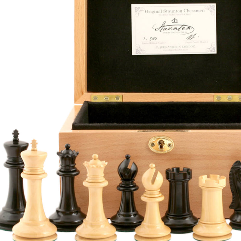 Westminster Series 4.4 Luxury Chess set in Ebony and Box Wood – Staunton  Castle