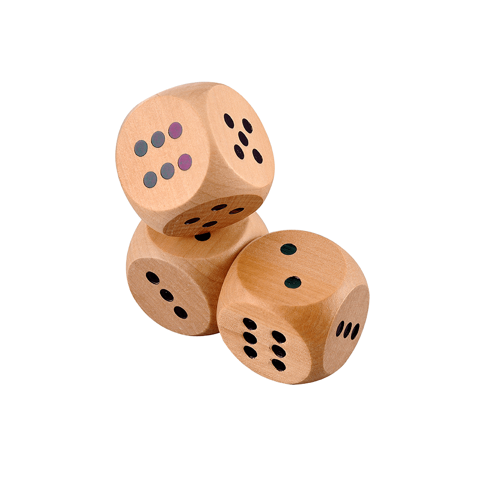 Set of three 4cm dice